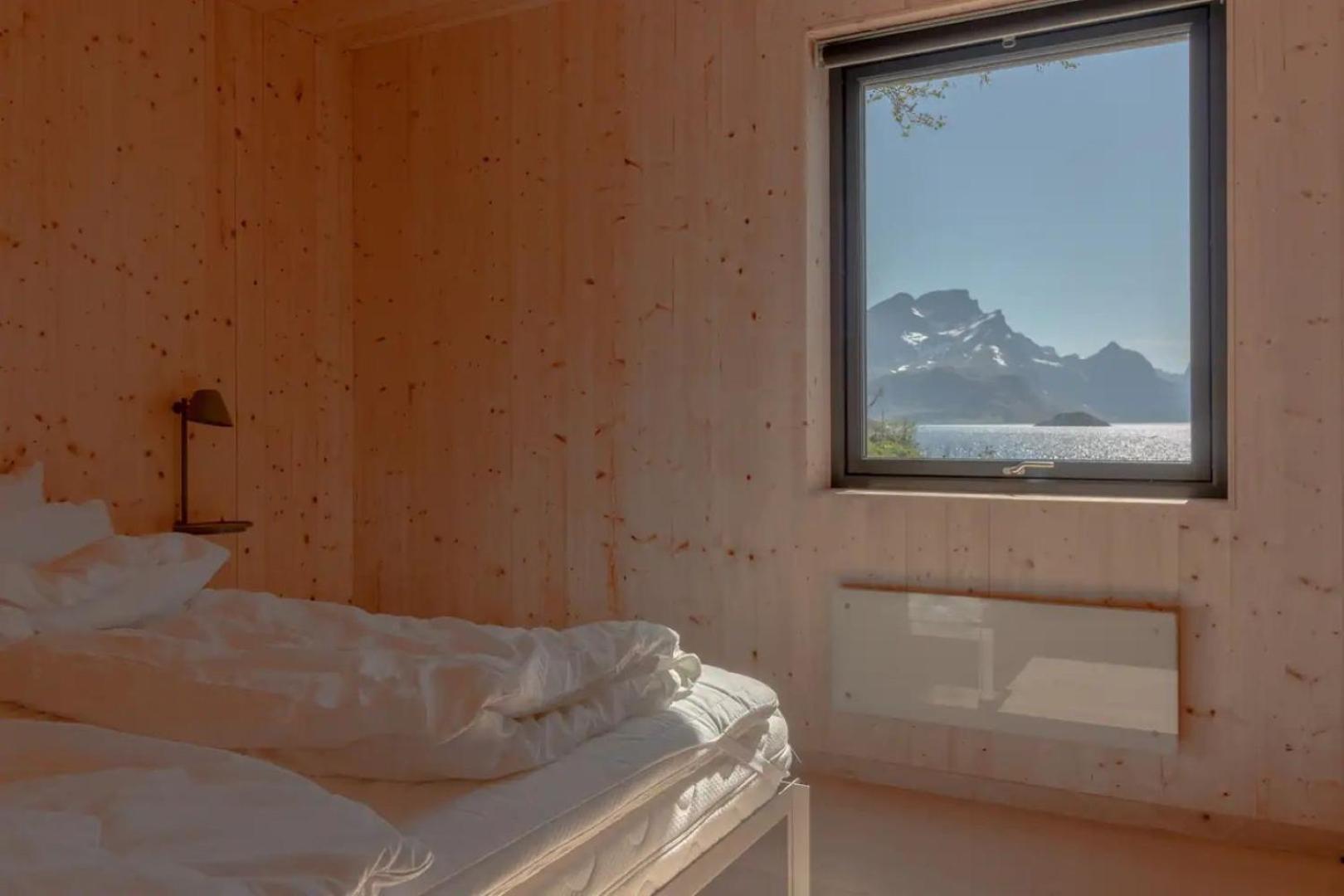 Minkfarmen, Spacious Seaside Cabin With Scenic View Ramberg Dış mekan fotoğraf